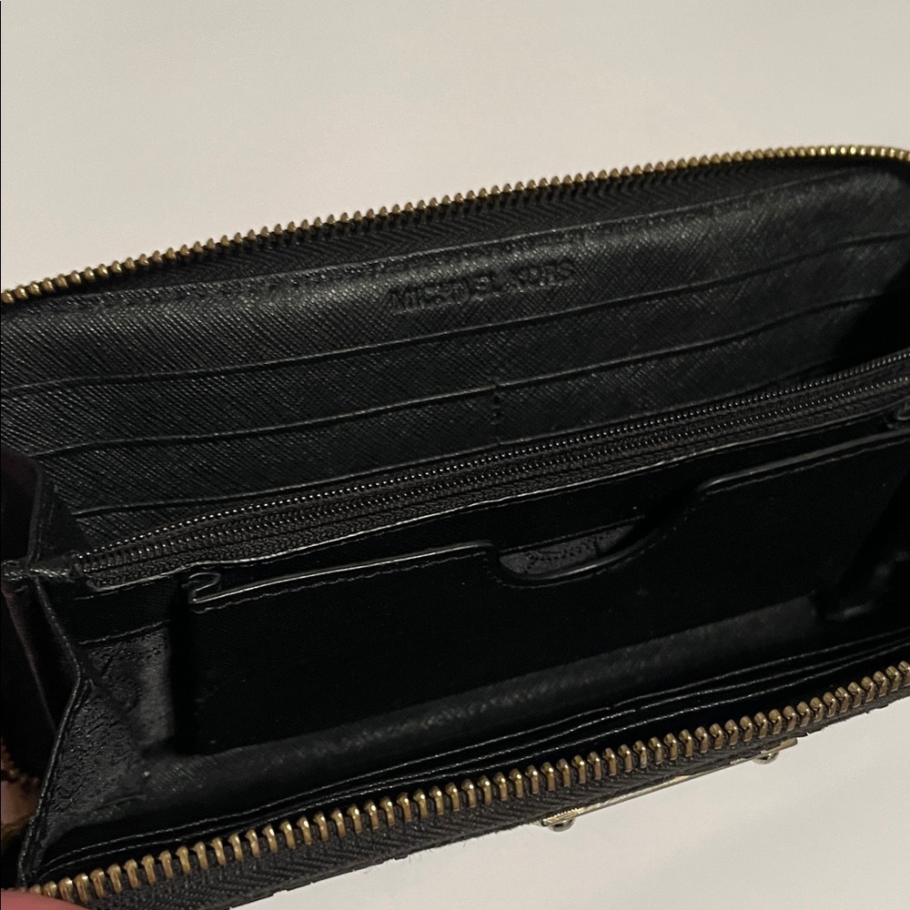 Michael Kors Shiny Black Patent Leather Logo Wallet with Gold Accents Full Zip - Picture 6 of 16